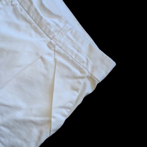 BCBG White Cotton Shorts Size 12 - Picture 3 of 3